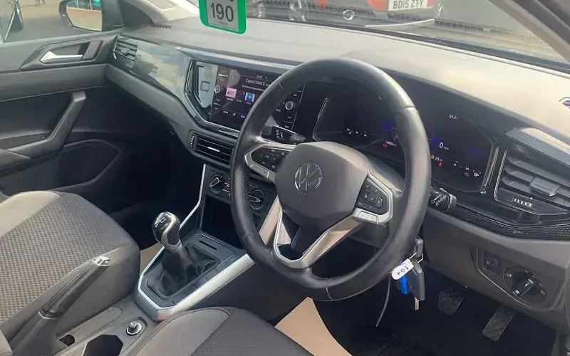 Used VW Polo Life 80 HP (58 kW) 2023 Grey Hatchback