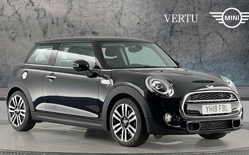 Black Used 2018 Mini Cooper S Hatch Hatchback | £12,000 (Good price) - Image 1/4