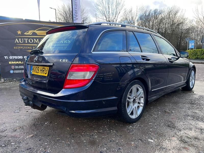 Begagnad Mercedes C220 2009 Blå Kombi