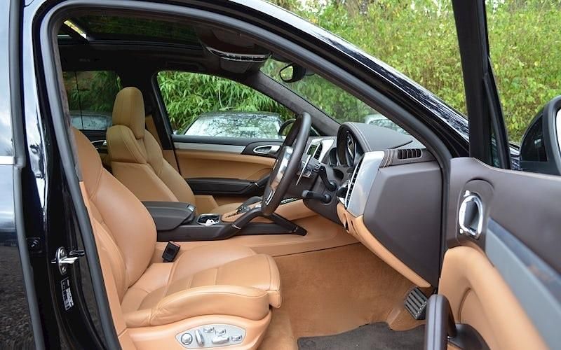 Used Porsche Cayenne Turbo 500 HP (367 kW) 2013 SUV