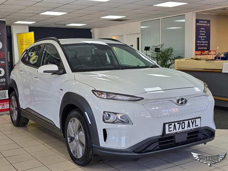 White Used 2021 Hyundai Kona SE SUV | £13,350 (Fair price) - Image 1/4