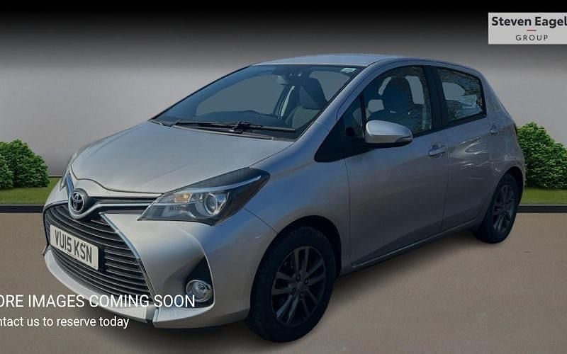 Used Toyota Yaris 99 HP (72 kW) 2016 Hatchback