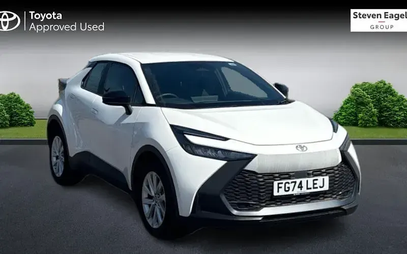 Used Toyota C-HR 140 HP (102 kW) 2024 SUV