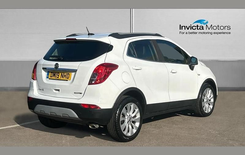 Used Vauxhall Mokka X 140 HP (102 kW) 2019 White SUV