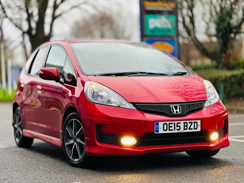 Red Used 2015 Honda Jazz SI Hatchback | £2,995 (Super price) - Image 1/4