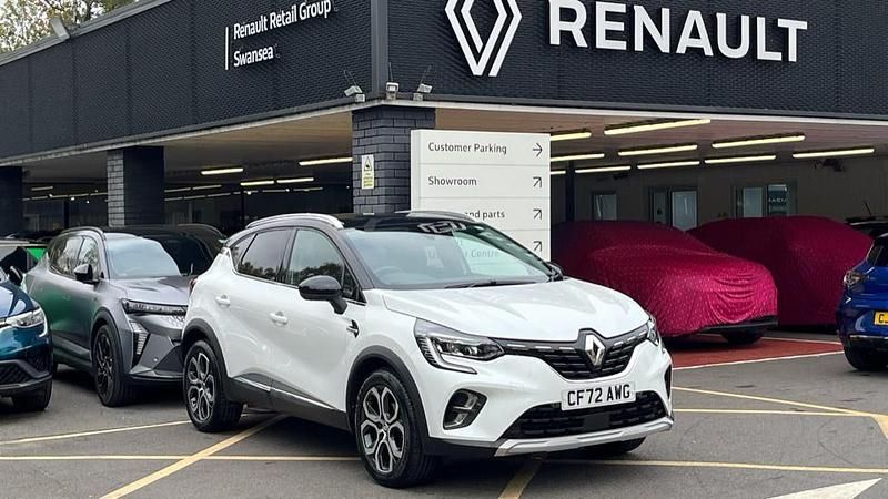 White/black Used 2022 Renault Captur Techno SUV | £14,041 (Good price) - Image 1/1