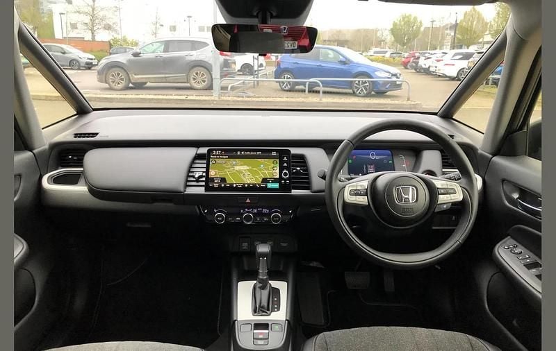 Used Honda Jazz Advance 120 HP (88 kW) 2024 White Hatchback