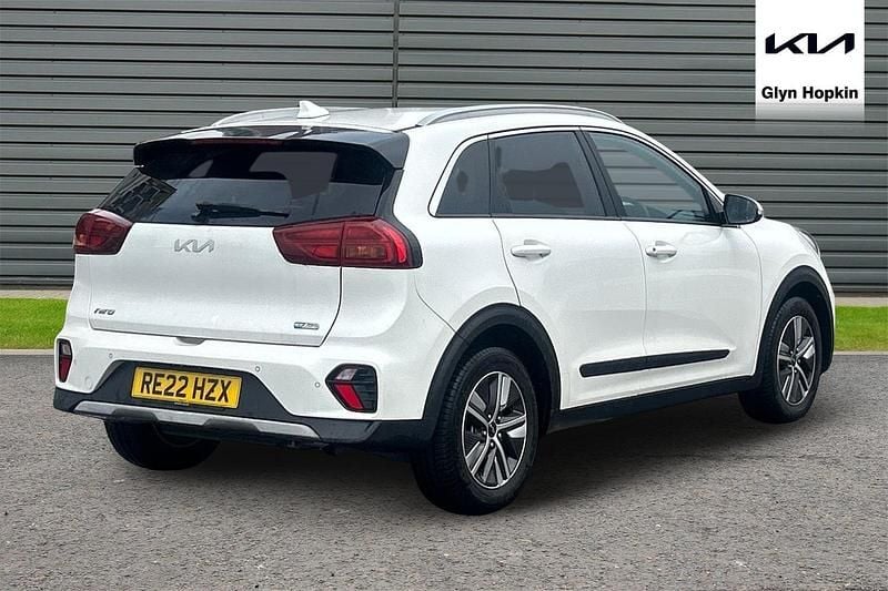 Used Kia Niro 139 HP (102 kW) 2022 White SUV