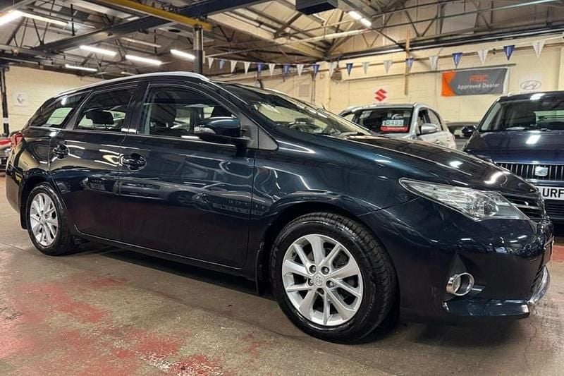 Used 2013 Toyota Auris Touring Sports Estate | £4,200 (Super price) - Image 1/1