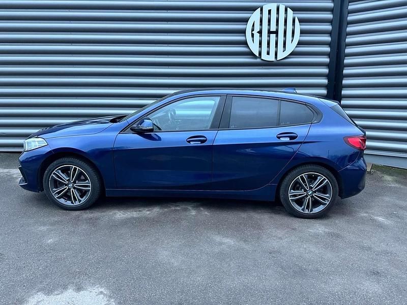 Used BMW 118 Sport Line 2019 Blue Hatchback
