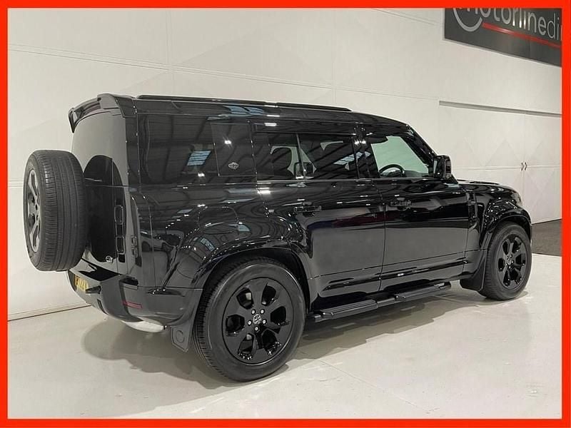 Used Land Rover Defender SE Dynamic 250 HP (183 kW) 2022 Black SUV