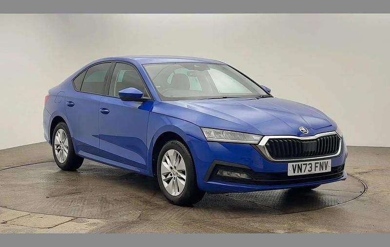Used Skoda Octavia SE Technology 108 HP (79 kW) 2023 Blue Hatchback