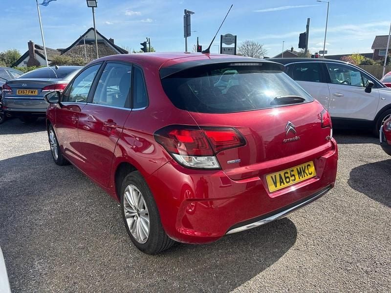 Used Citroën C4 Flair 120 HP (88 kW) 2016 Red Hatchback