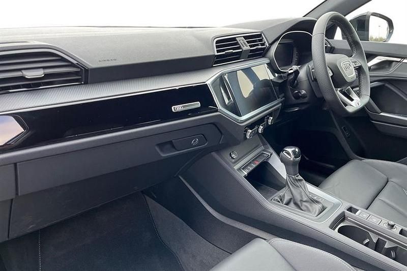 Used Audi Q3 Black Edition 150 HP (110 kW) 2025 Navarra blue SUV