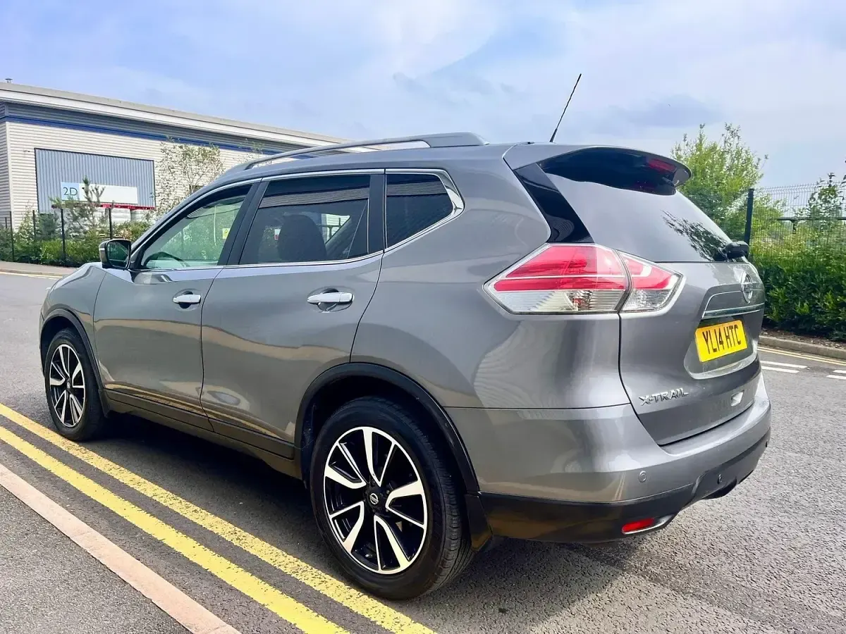 Used Nissan X-Trail Tekna 130 HP (95 kW) 2014 Grey SUV