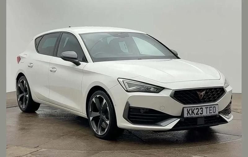 Used Cupra Leon VZ1 241 HP (177 kW) 2023 White Hatchback