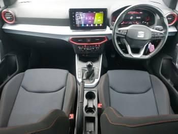 Used Seat Arona FR 110 HP (80 kW) 2023 White SUV