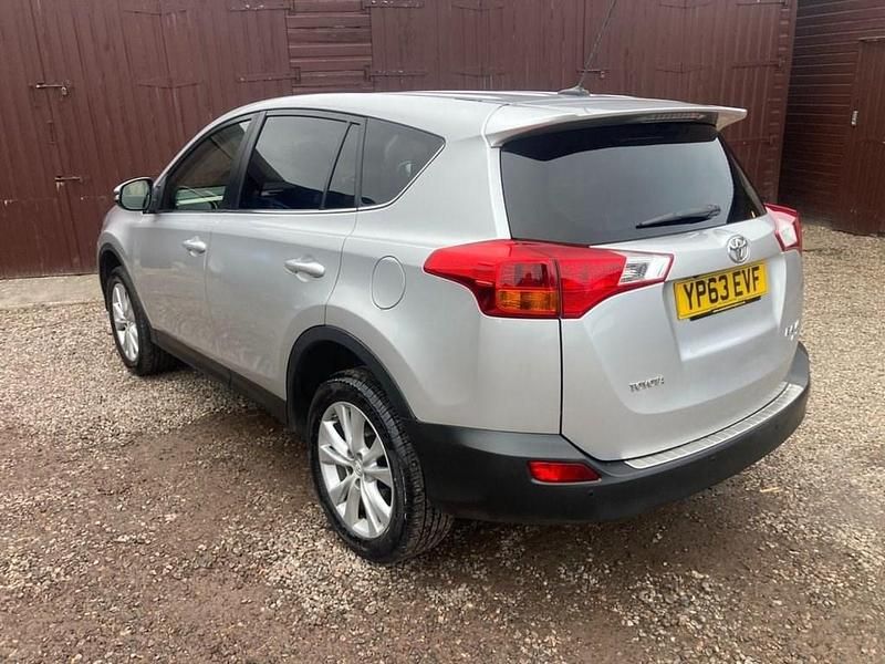Used Toyota RAV4 150 HP (110 kW) 2013 Silver SUV