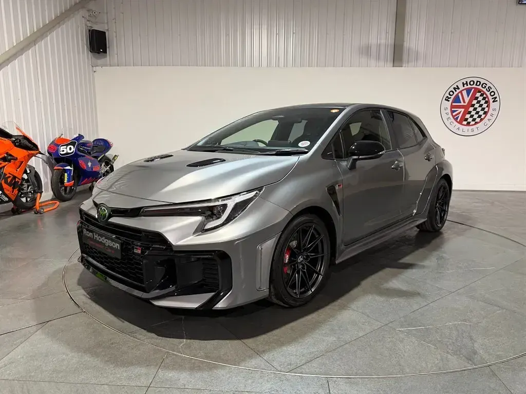 New Toyota Corolla 300 HP (220 kW) 2025 Precious metal Hatchback