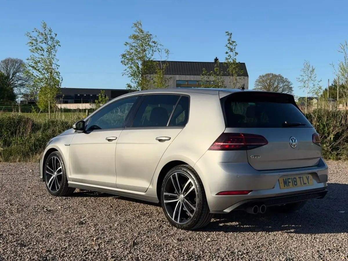 Second-hand VW Golf VII GTD 2018 Argintiu Hatchback
