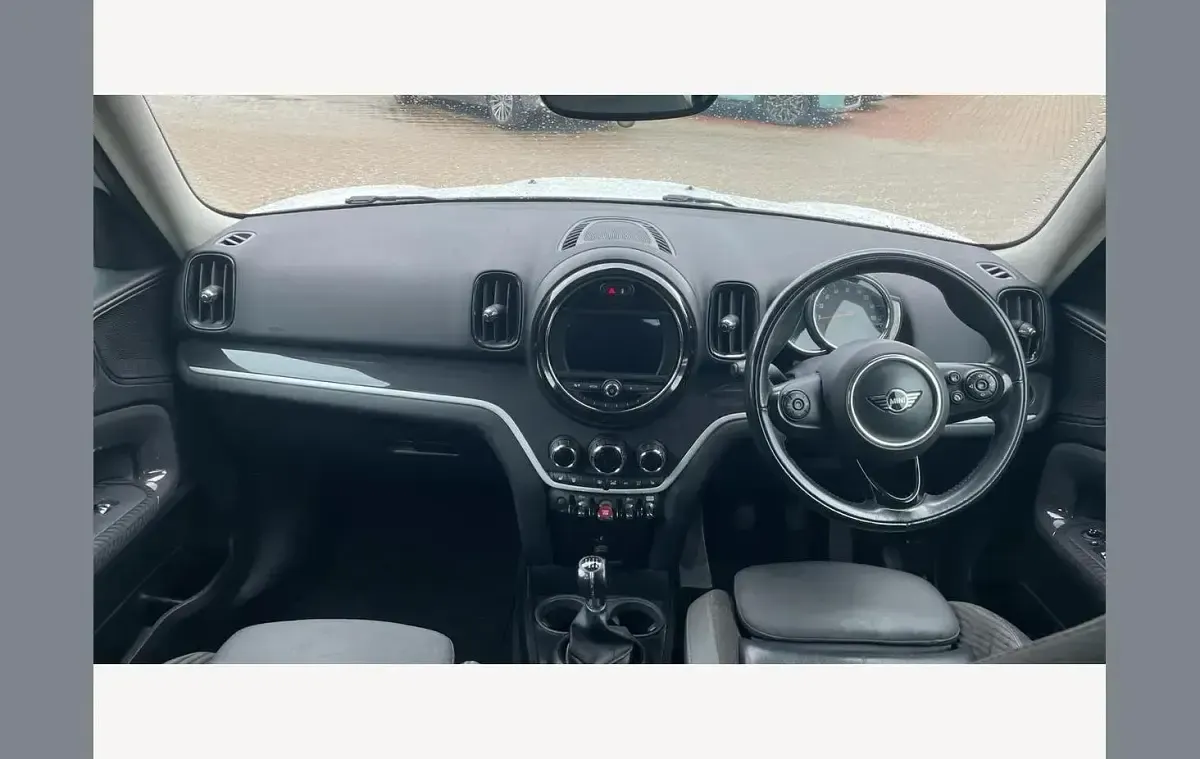 Used Mini Cooper S Countryman 192 HP (141 kW) 2018 White SUV