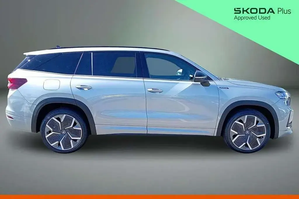 New Skoda Kodiaq SportLine 200 HP (147 kW) 2026 Smokey silver metallic SUV