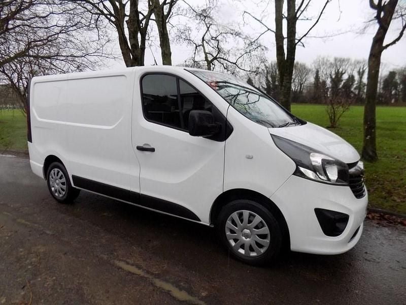 Used Vauxhall Vivaro Sportive 120 HP (88 kW) 2019 White MPV