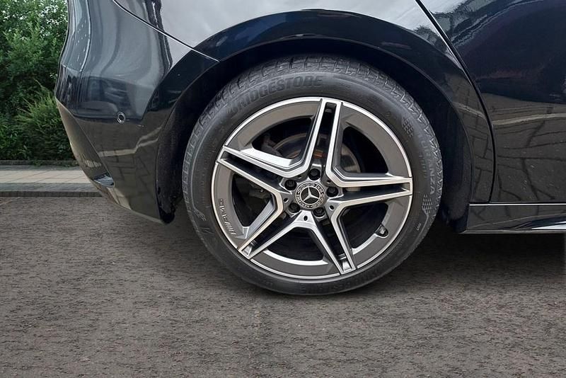 Used Mercedes A180 Executive 116 HP (85 kW) 2019 Black Hatchback