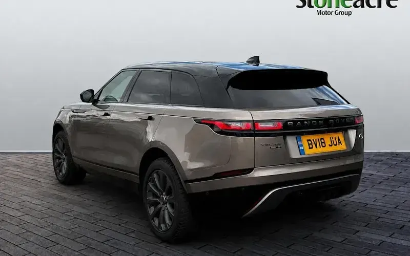 Used Land Rover Range Rover Velar SE Dynamic 241 HP (177 kW) 2020 Brown SUV