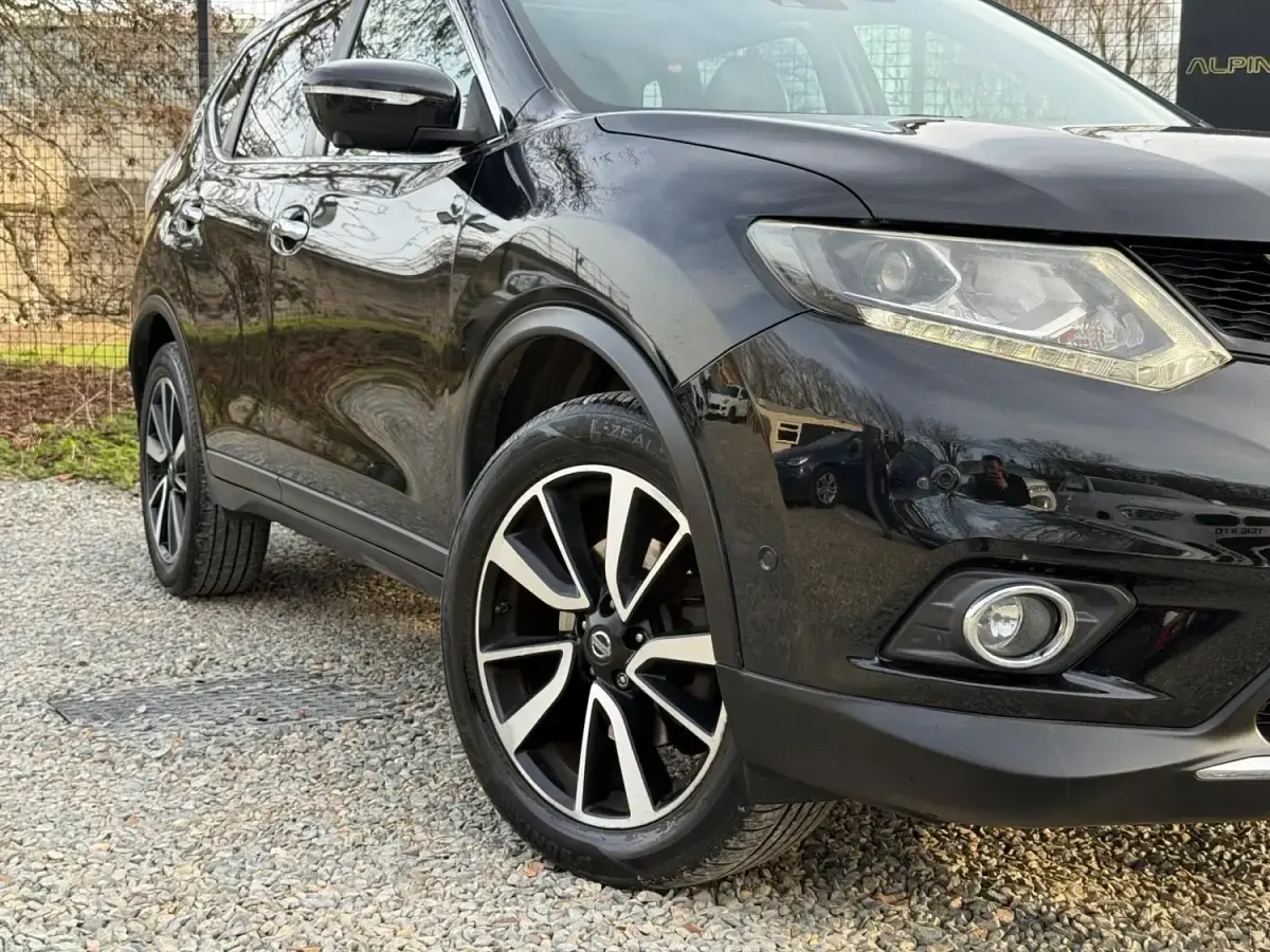 Usado Nissan X-Trail Tekna 130 CV (95 kW) 2015 Negro SUV