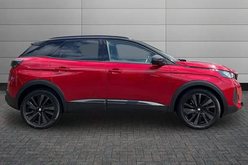 Used Peugeot 3008 Premium 131 HP (96 kW) 2022 Red SUV