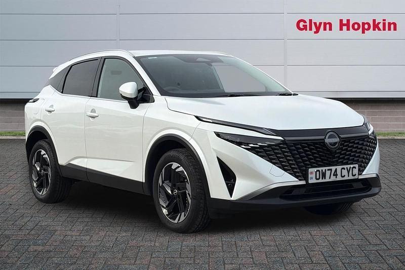 Used Nissan Qashqai N-Connecta 2024 White SUV