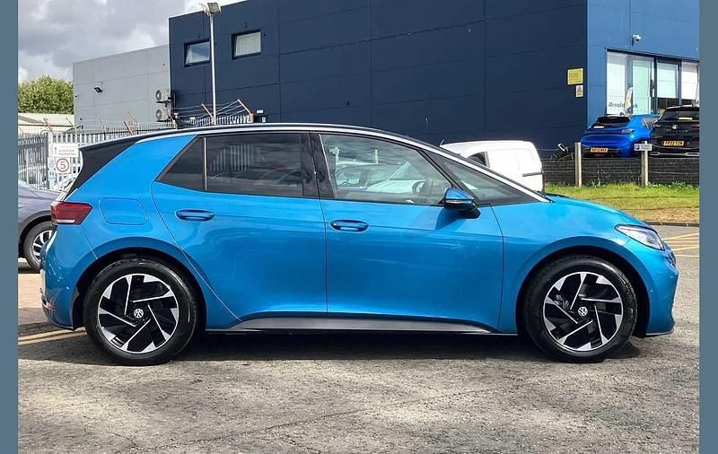 Used VW ID.3 Pro 150 kW (204 HP) 2025 Blue Hatchback