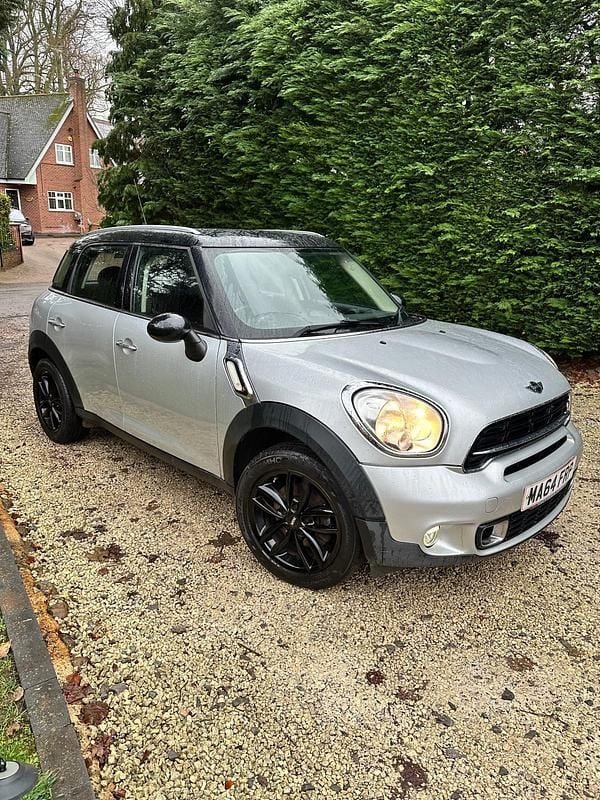 Silver Used 2014 Mini Cooper S Hatchback | £3,675 (Good price) - Image 1/4