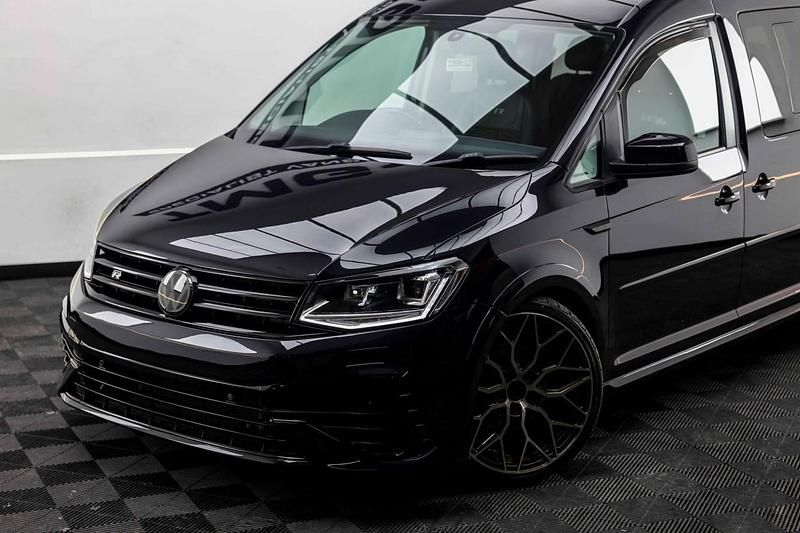 Used VW Caddy Life 150 HP (110 kW) 2017 Black MPV