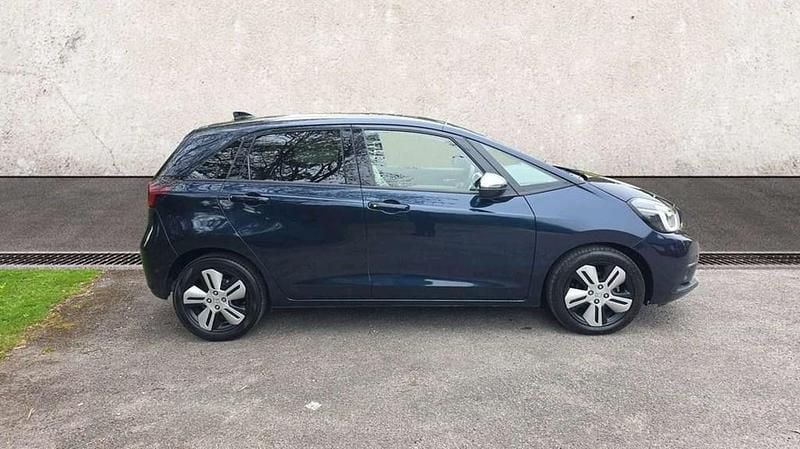 Second-hand Honda Jazz Hybrid 109 CP (80 kW) 2021 Albastru Hatchback