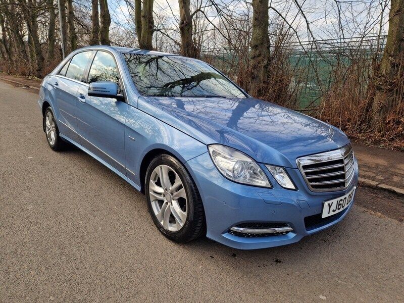 Blue Used 2010 Mercedes E350 Avantgarde Sedan | £4,795 (Fair price) - Image 1/4