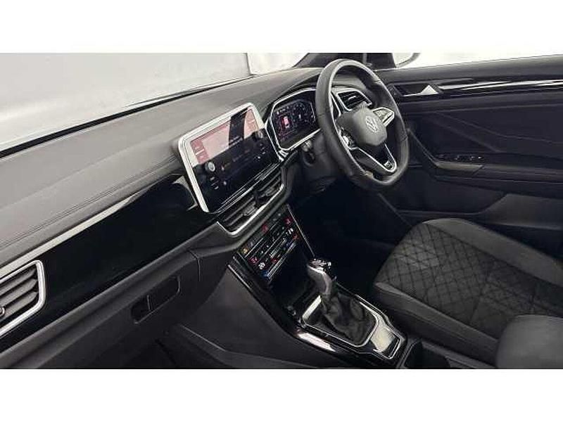 Used VW T-Roc R-line 150 HP (110 kW) 2023 Black SUV