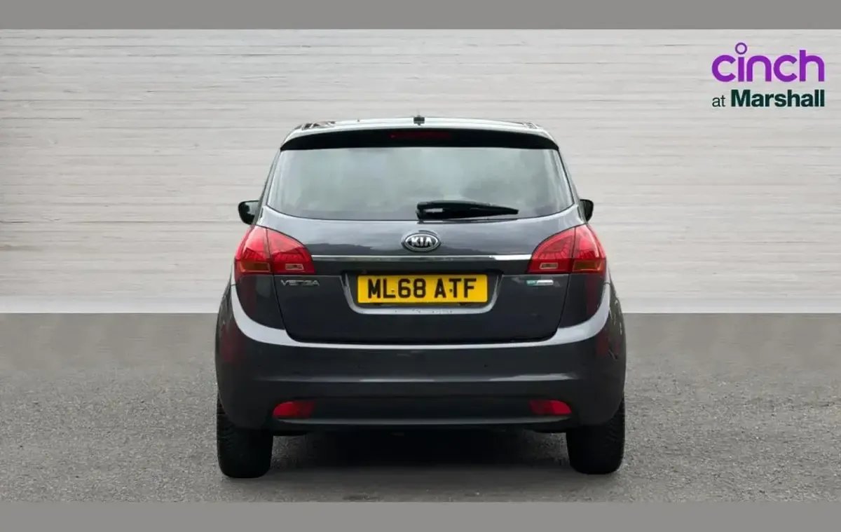 Used Kia Venga 125 HP (91 kW) 2018 Silver Hatchback