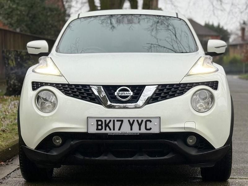 Used Nissan Juke N-Connecta 110 HP (80 kW) 2017 White SUV