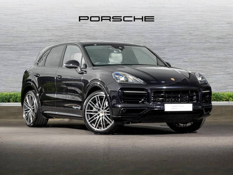 Jet black metallic Used 2020 Porsche Cayenne S SUV | £52,900 - Image 1/4