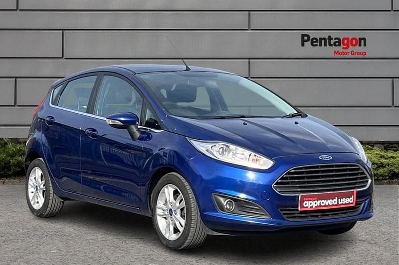 Blue Used 2015 Ford Fiesta Zetec Hatchback | £4,300 (Fair price) - Image 1/4