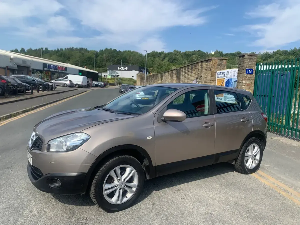 Used Nissan Qashqai Acenta 2011 Beige SUV