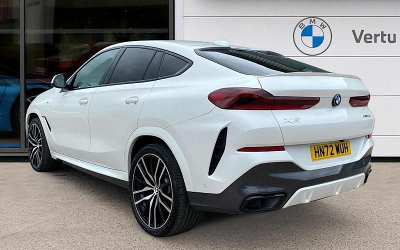 Used BMW X6 M Sport 286 HP (210 kW) 2022 White SUV