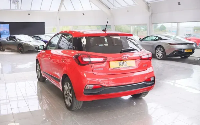 Used Hyundai i20 Premium 84 HP (61 kW) 2020 Hatchback