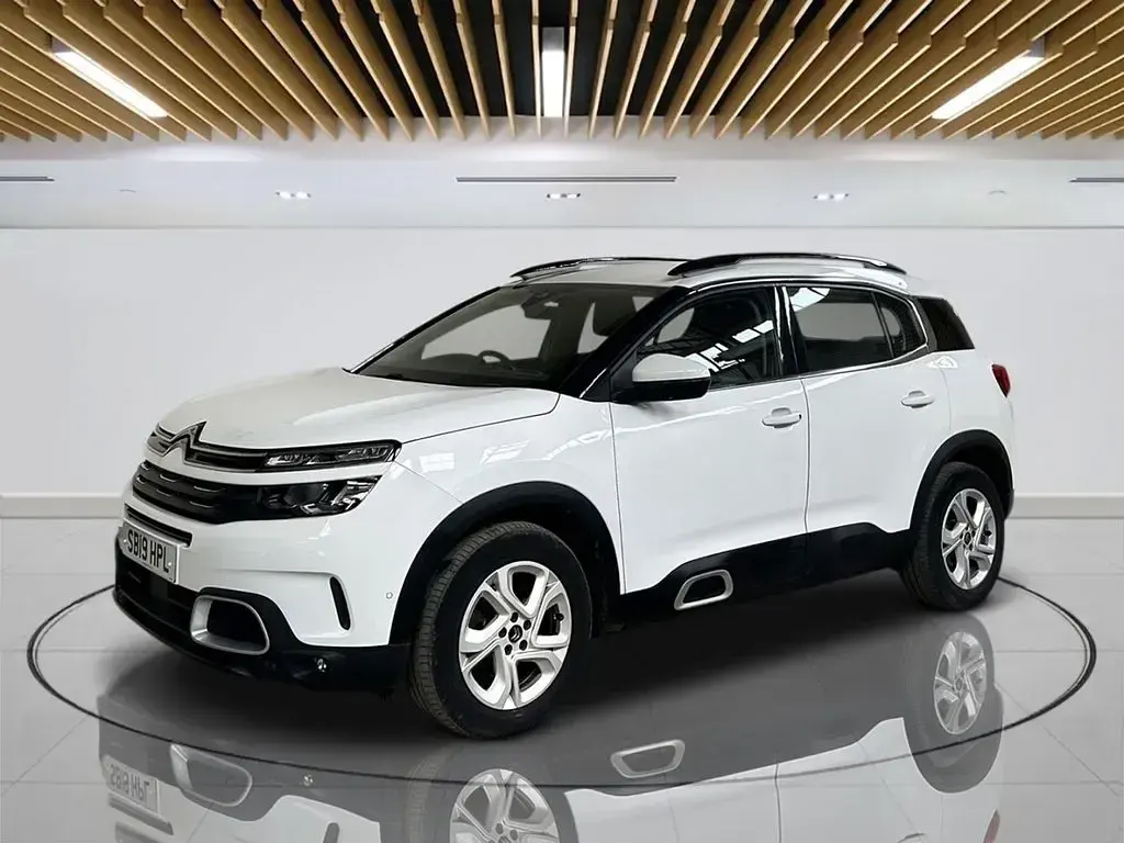 Used Citroën C5 Feel 2019 White Hatchback