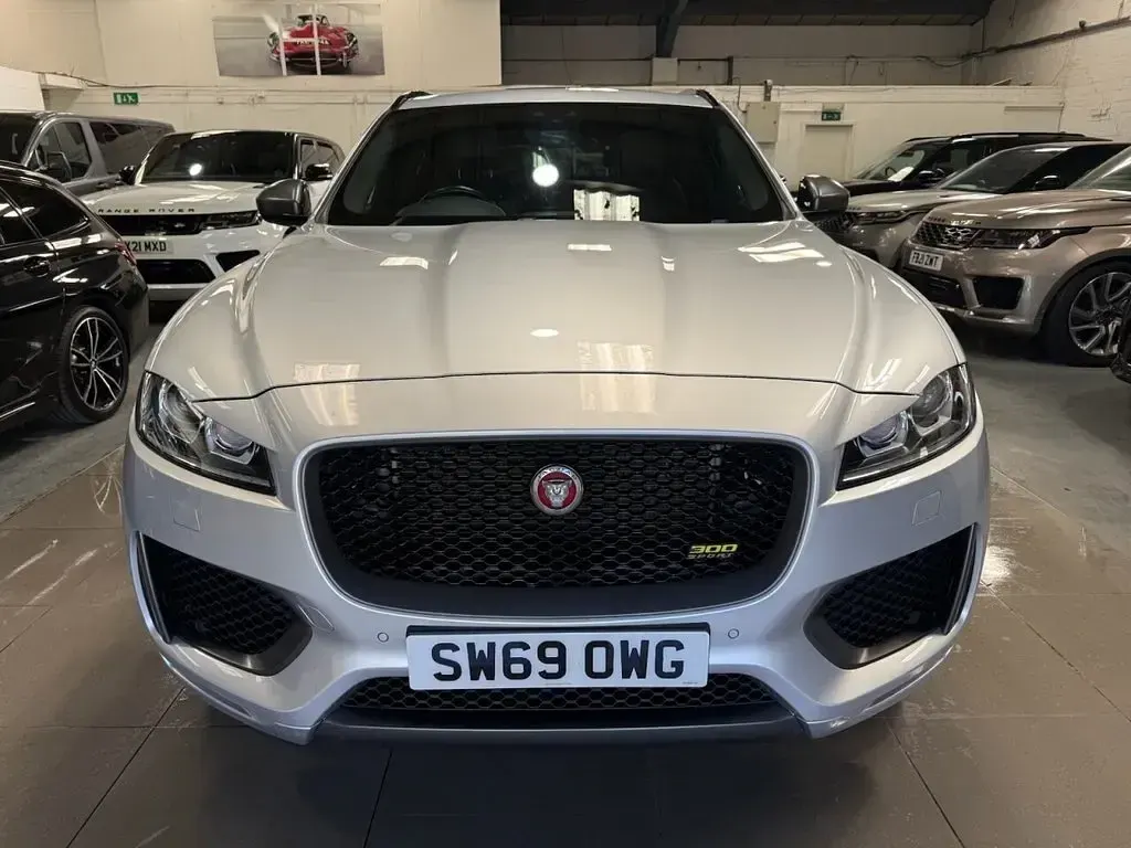 Used Jaguar F-Pace S 300 HP (220 kW) 2019 Silver SUV