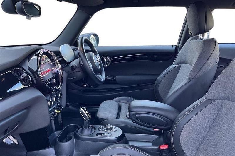 Used Mini Cooper S Level 2 135 kW (184 HP) 2022 Silver Hatchback