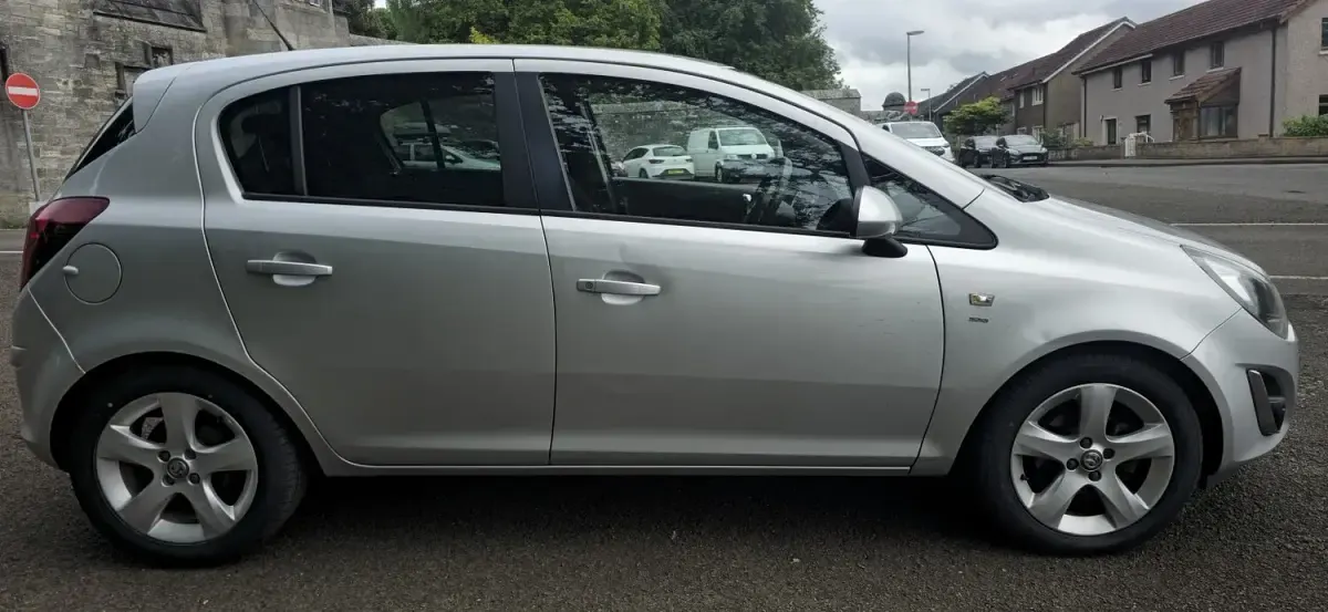 Used Vauxhall Corsa 90 HP (66 kW) 2012 Silver Hatchback