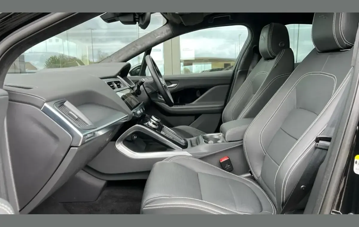 Begagnad Jaguar I-Pace R-Dynamic 294 kW (400 HK) 2023 Svart SUV